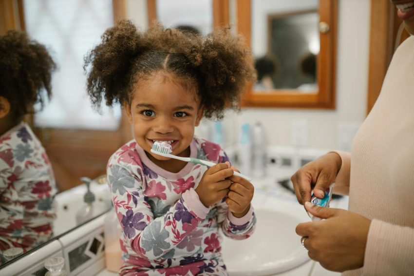 Ścieranie zębów u dzieci